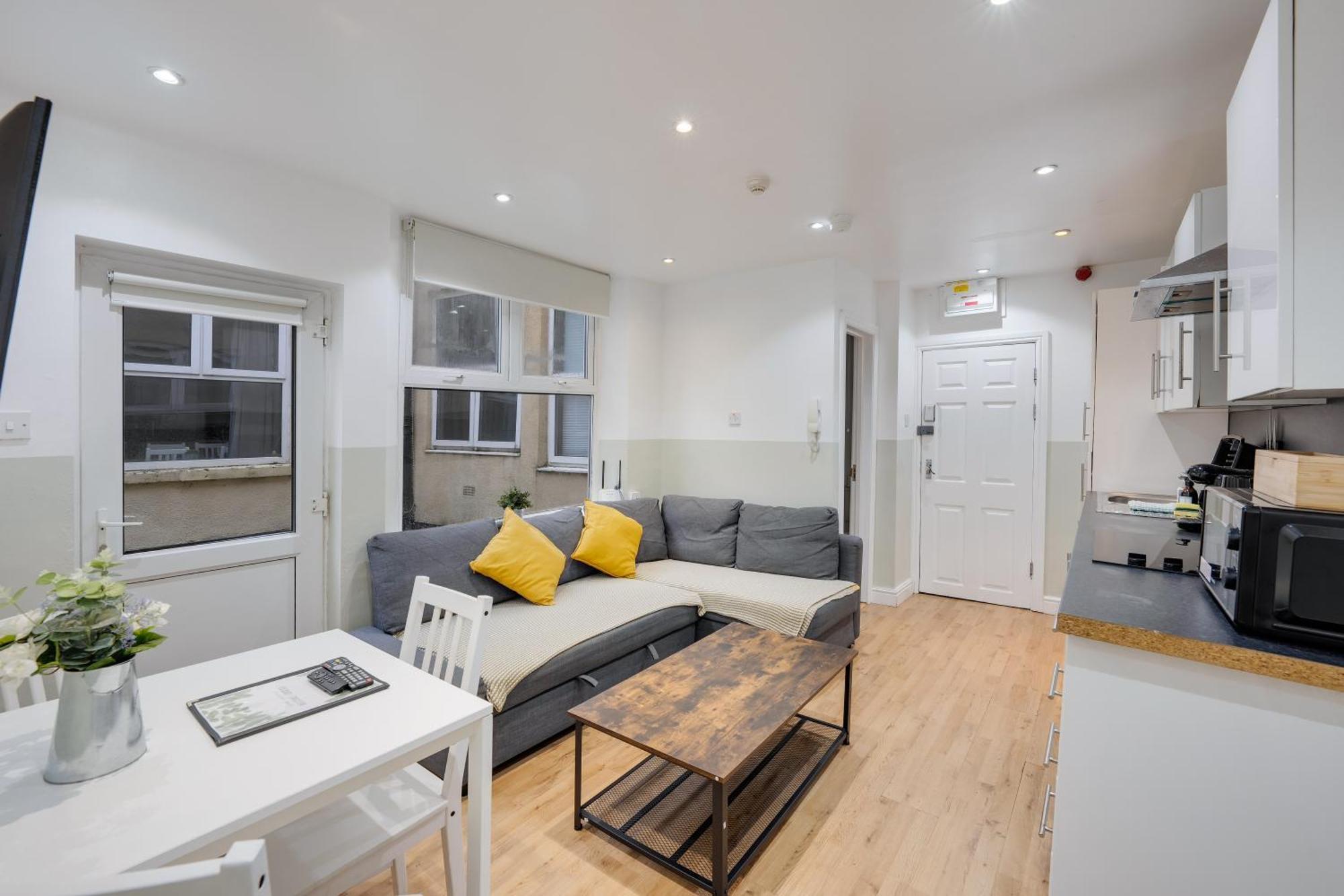 2 Bedroom Apartment For Up To 6 Nr Centre Cardiff Exterior foto